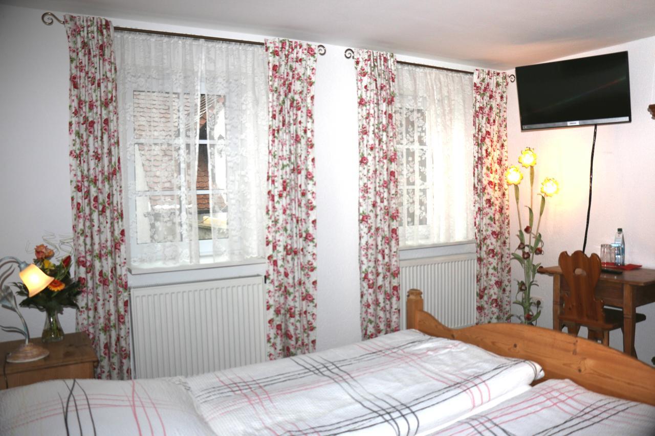 Landhotel Rangau Gasthof & Brennerei Markt Erlbach Esterno foto