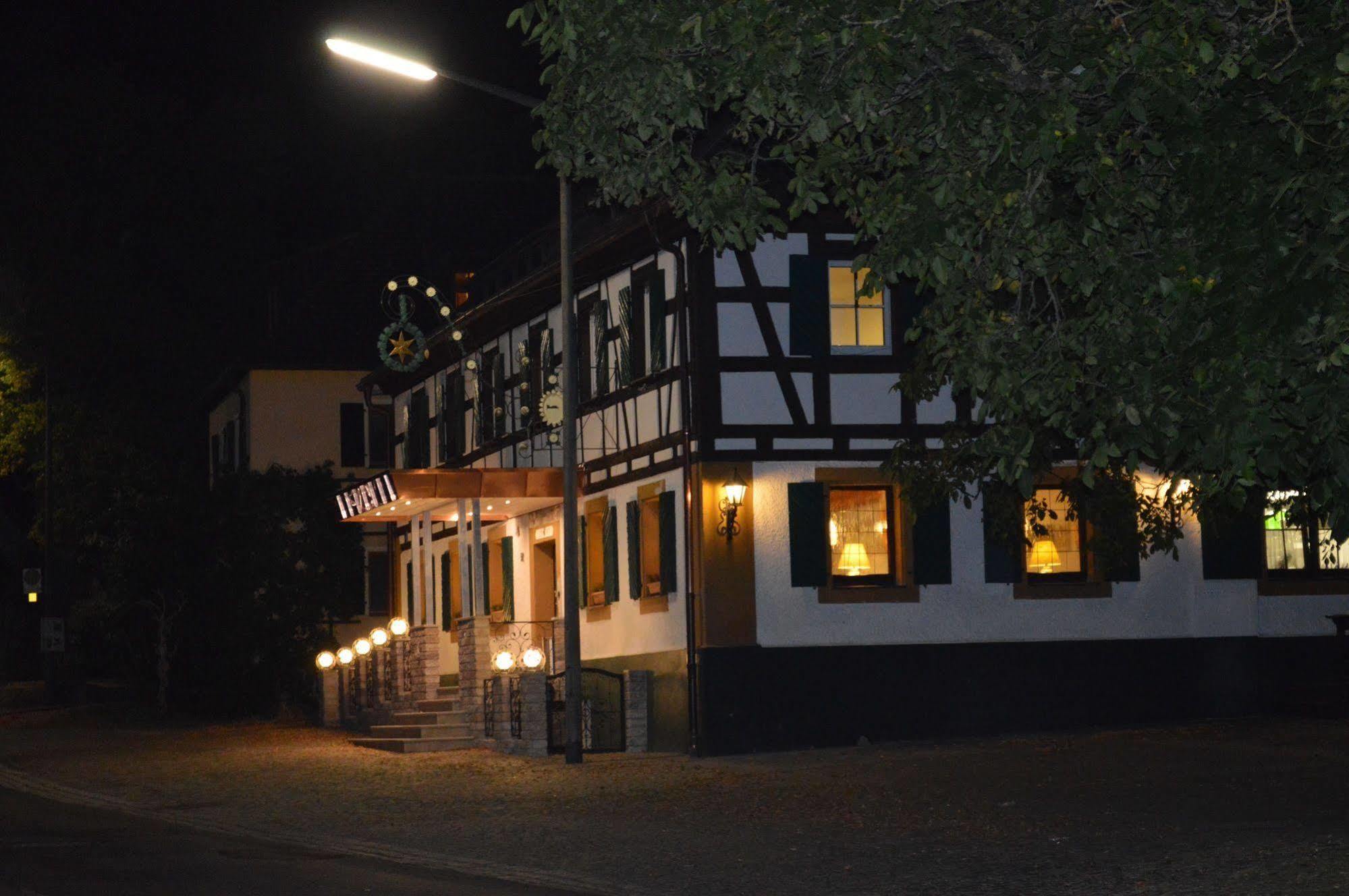 Landhotel Rangau Gasthof & Brennerei Markt Erlbach Esterno foto